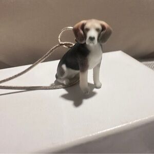 Beagle Dog Statue Necklace (Rare)